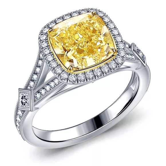 Luxury Designer Yellow Square Cut Diamond Ring - Picture 4 of 6